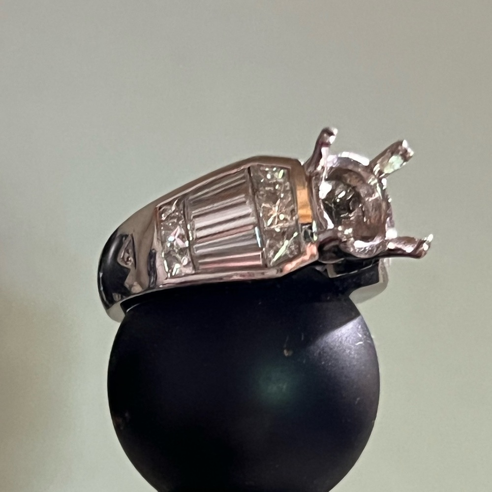 Diamond Platinum Ring Setting